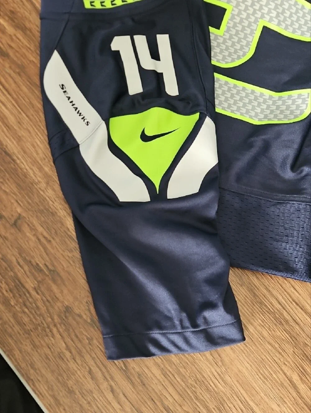 Nike Seattle Seahawks DK Metcalf #14 Game Jersey NWT Men's Large NFL Football
